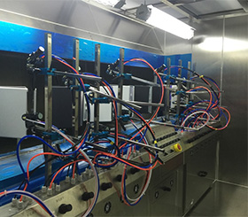 固定槍自動(dòng)涂裝線(xiàn)